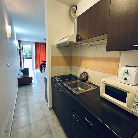Stella Udacha Apartments & Studios Sunny Beach Eksteriør billede