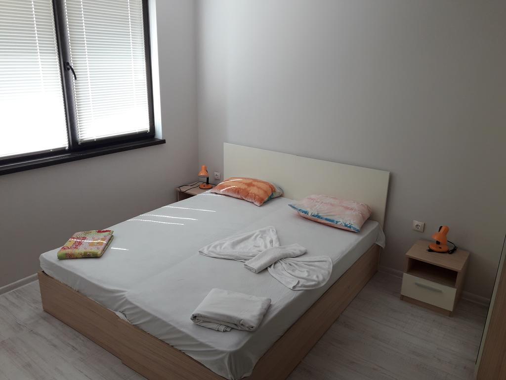 Stella Udacha Apartments & Studios Sunny Beach Eksteriør billede